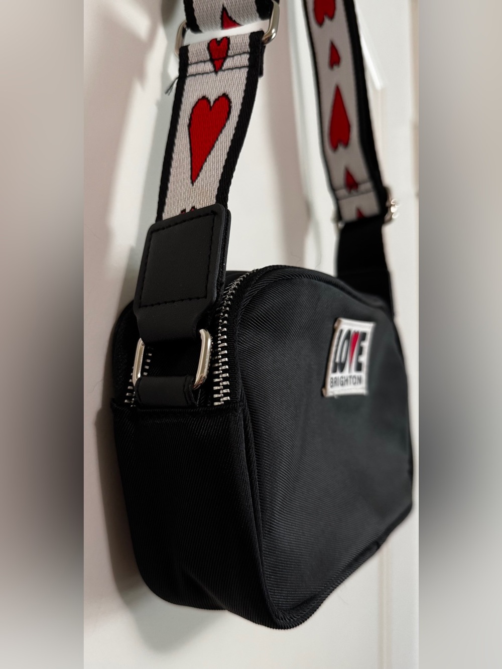Brighton Love Essentials Heart Strap Crossbody Bag Black Nylon EUC - Picture 8 of 16